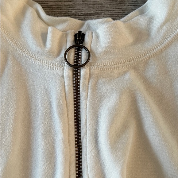 FP Flowy Tank - Picture 2 of 5